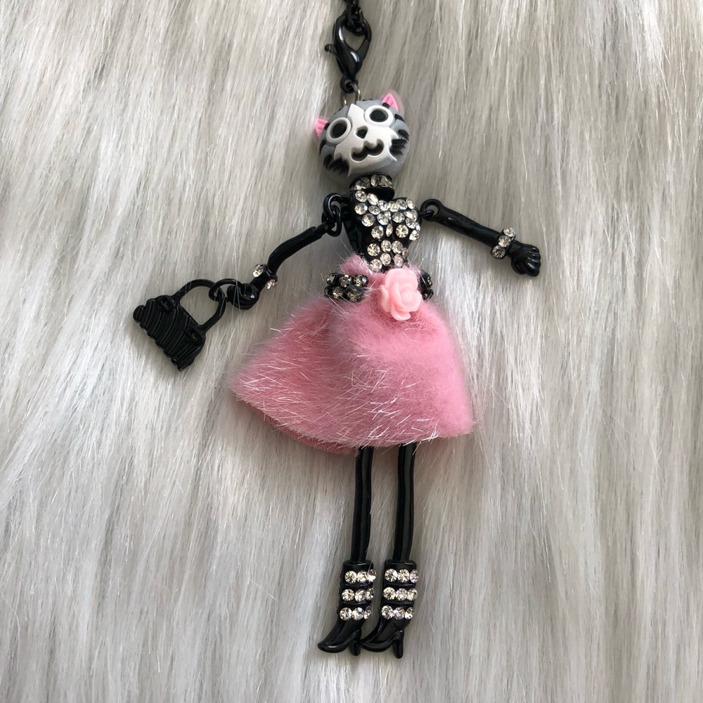 Cat Necklace - Picture 2 of 5